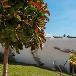 Oasis De Capistrano, Calle Las Palmas 24 B